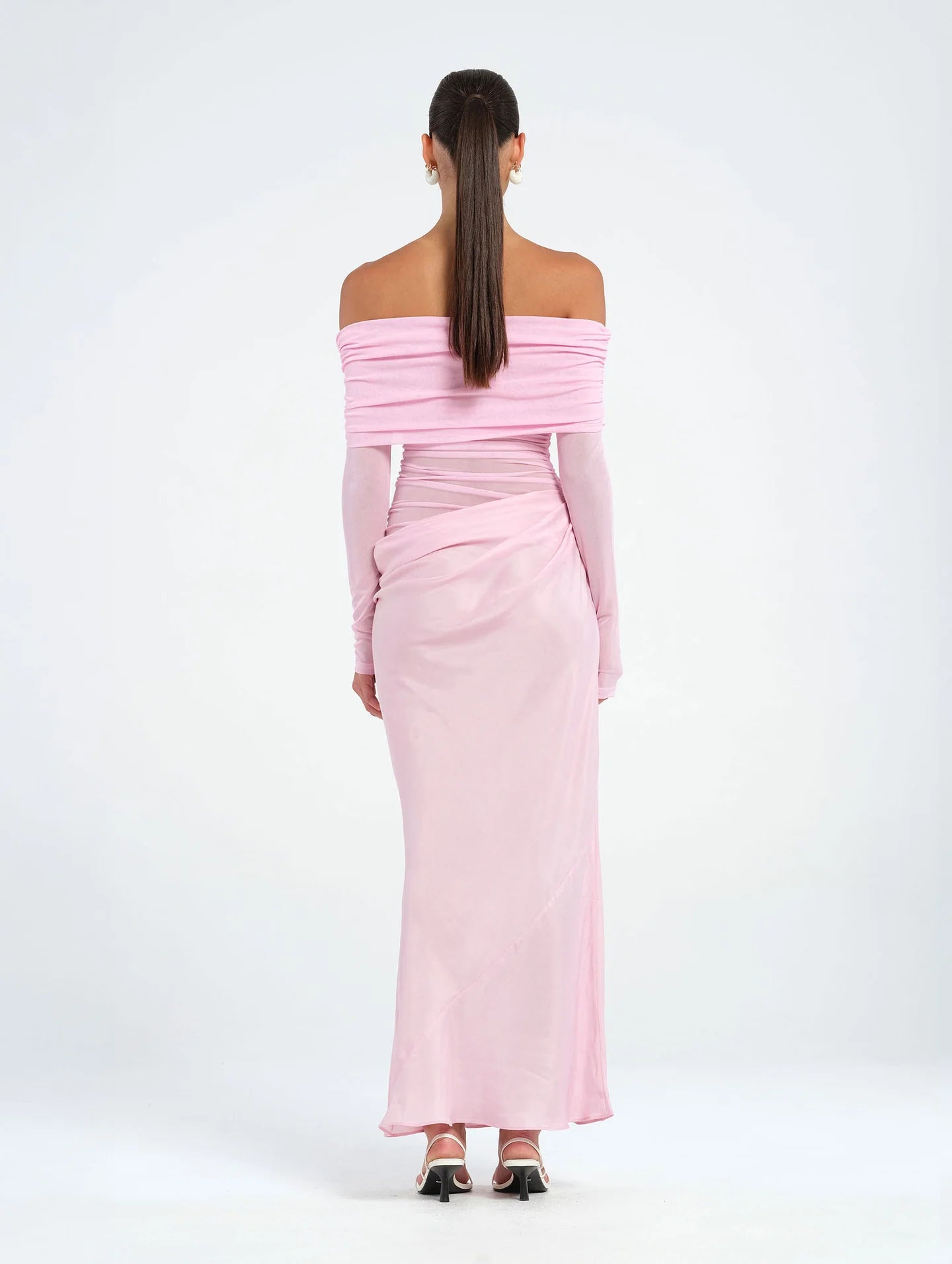 BEN135-1-WEBRES_1720x2284_LaurenStevenson_YasminOff-ShoulderMaxiDress_BabyPink-3.webp