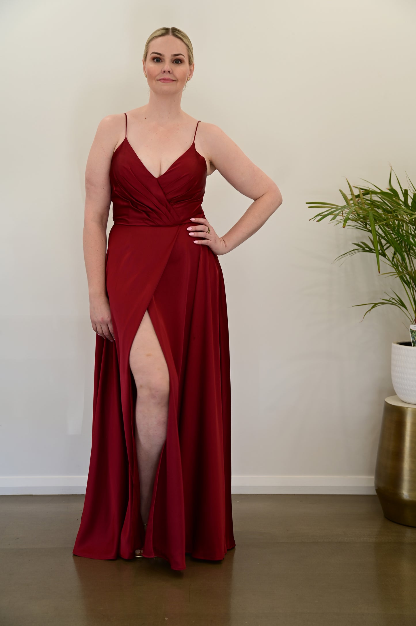 TANIA OLSEN Averi Dress Burgundy (RRP $299)