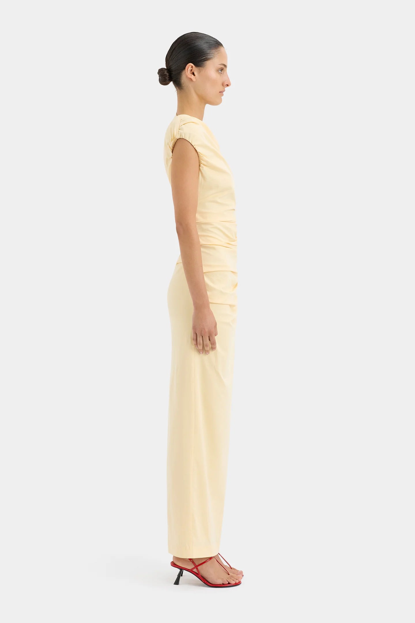 31-S22-SIR123-1132_Giacomo_Gathered_Gown_Butter-23620-SirTheLabel-0289_1440x.webp