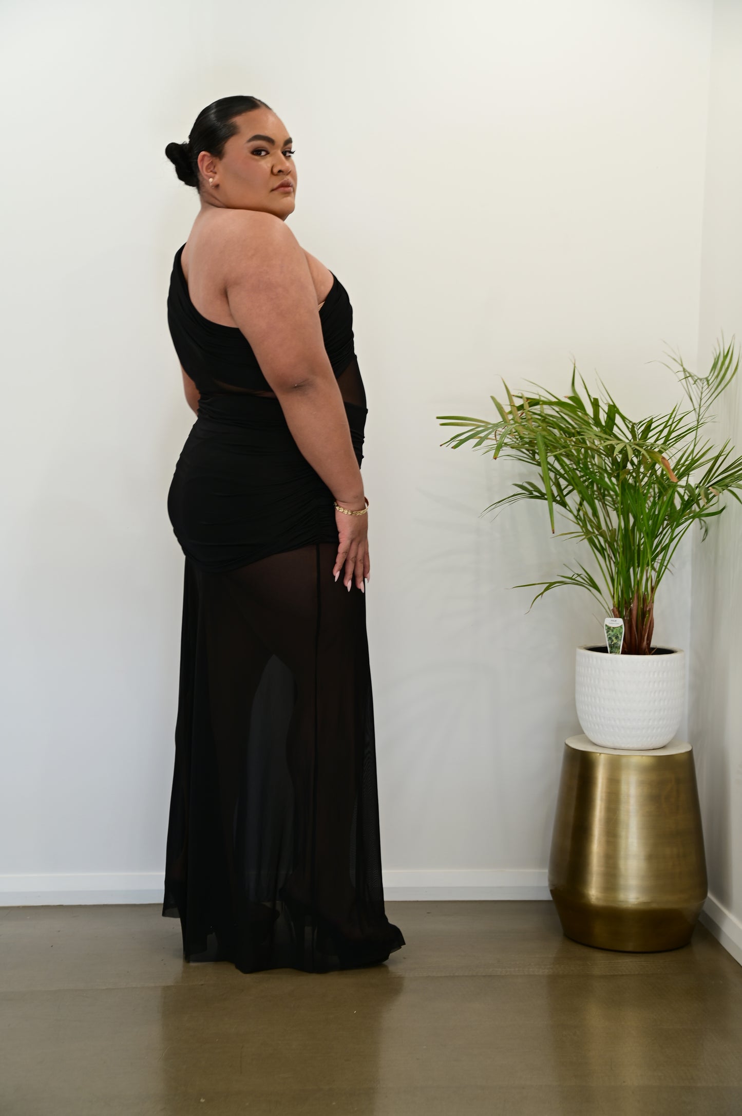 MESHKI Dallas One Shoulder Mesh Maxi Dress Black (RRP $149)