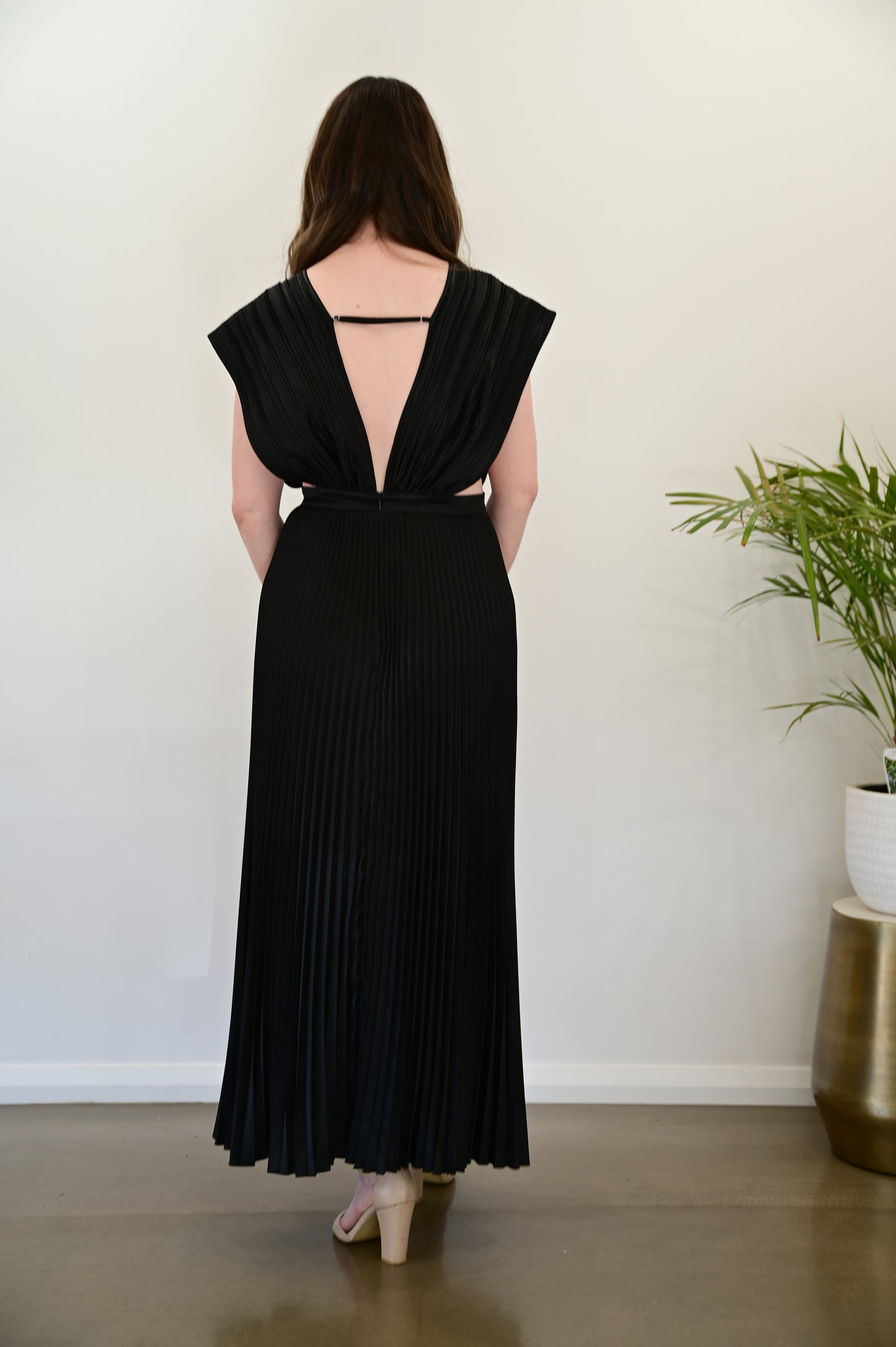 L'IDEE Gala Gown Back Noir (RRP $349)