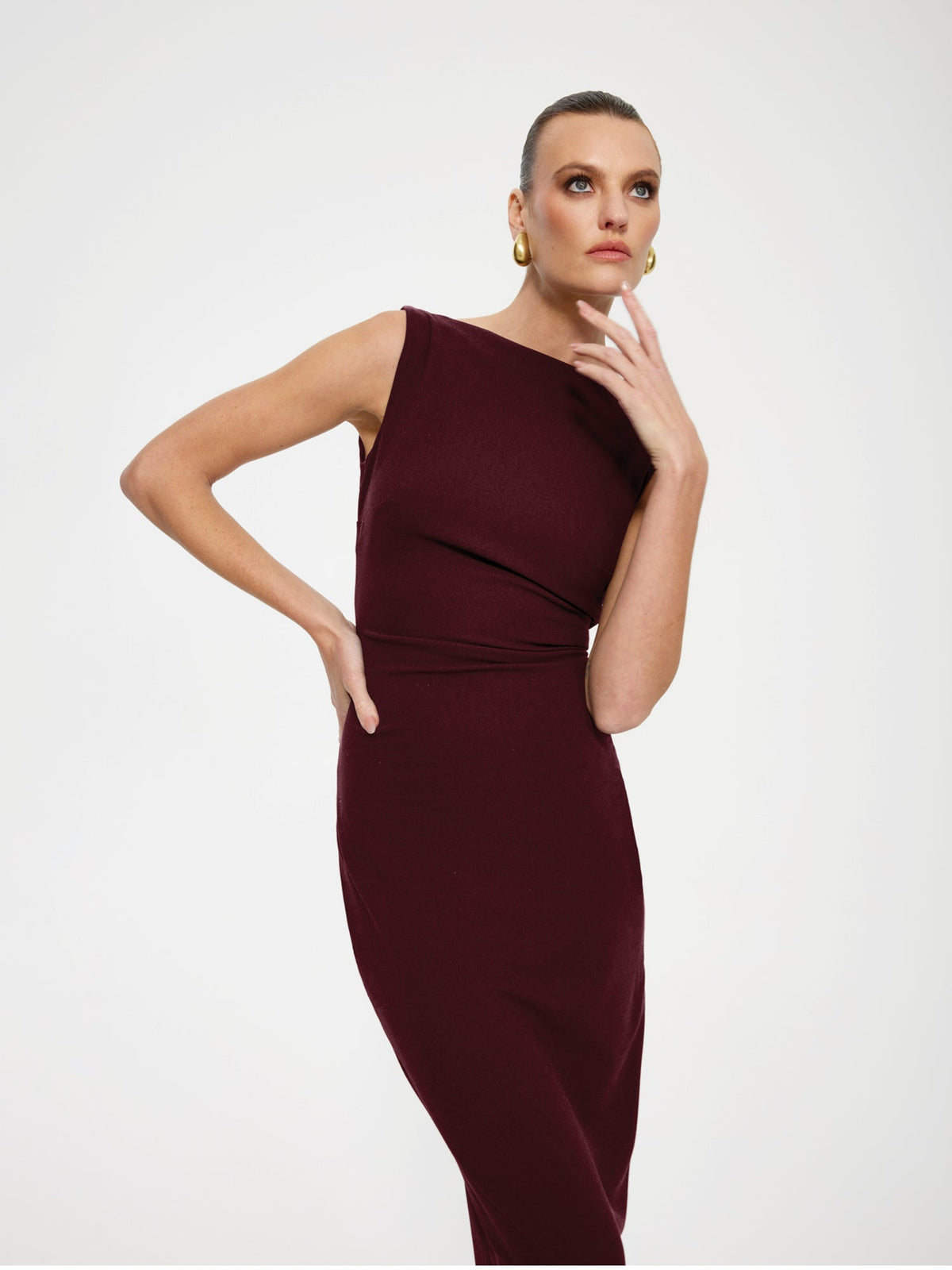 verona-gown-wine-276372.jpg