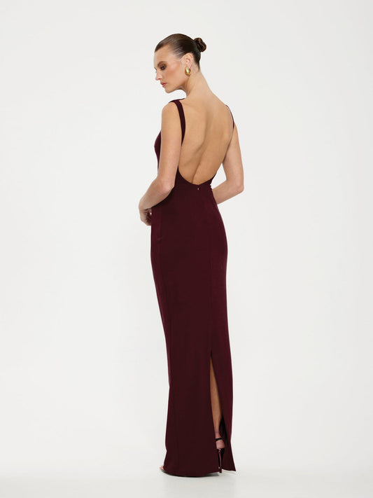 verona-gown-wine-399412.jpg